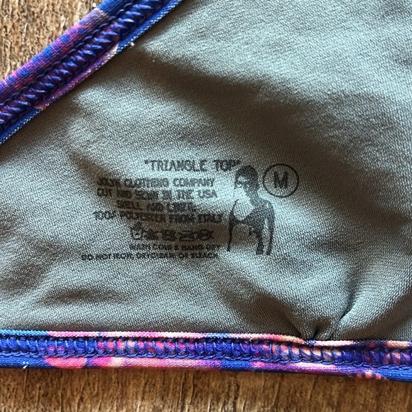 Jolyn Clothing Butterfly TriangleTop M - Picture 2 of 3